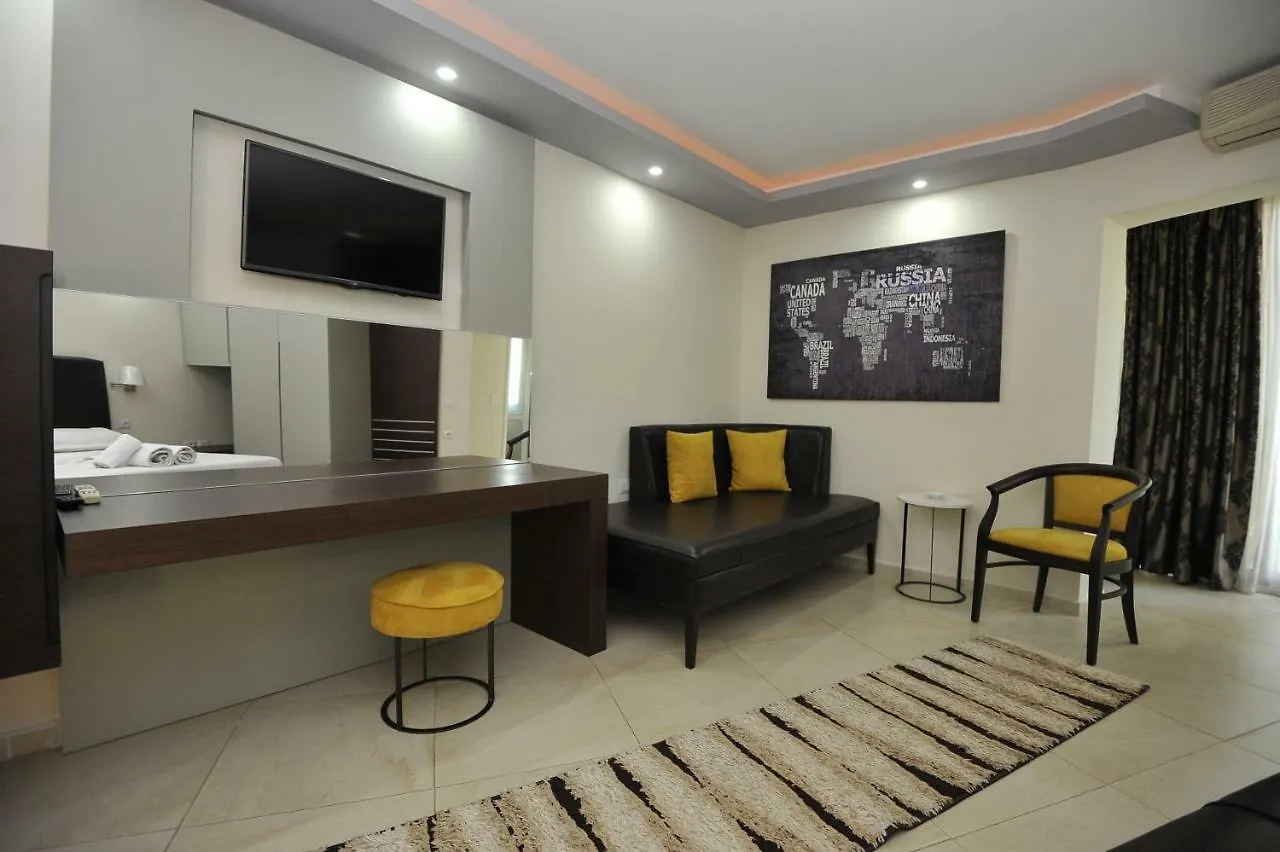 Bed & Breakfast Hotel Pilo Lala Konjat Lushnje