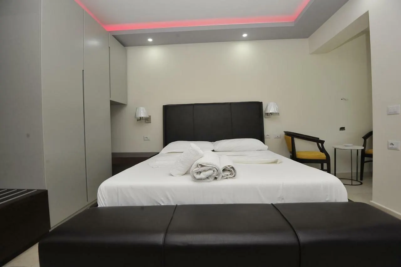 ** Bed & Breakfast Hotel Pilo Lala Konjat Lushnje Albania
