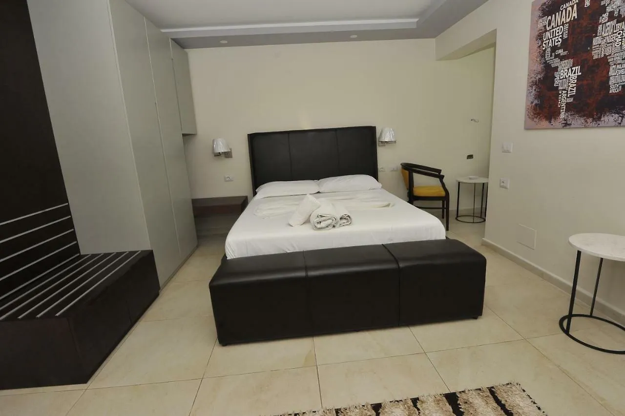 Bed & Breakfast Hotel Pilo Lala Konjat Lushnje